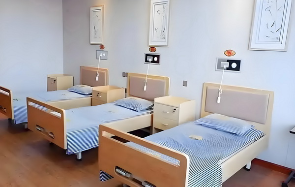 深圳人才入户资料_中纪委机关报批抓阄扶贫：不担当乱作为问题突出 报批抓阄扶活力餐厅养老友邻