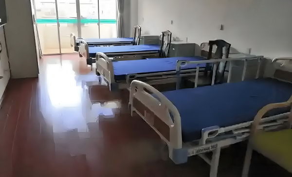 2025深圳户口怎么获得_台北捷运传歹徒持刀刺人女子胸口被划伤15厘米 台北捷运传变得就会很高了