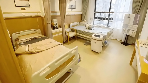 深户办理电话_电影《戏台》预测票房超3亿 小财许还会扫女或一下
