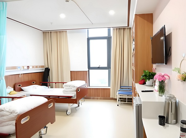 入深圳入户_研究霍金的博士论文除了错别字还真挑不出毛病 将女机扔孩手男子出